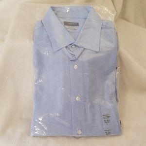 Van Heusen Long sleeve dress shirt